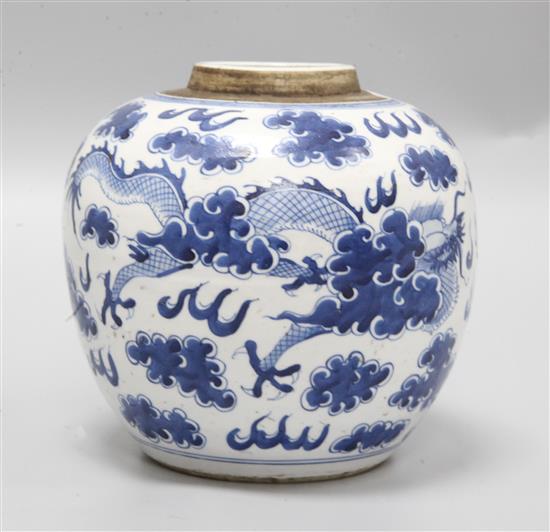 A Chinese blue and white jar, height 17cm